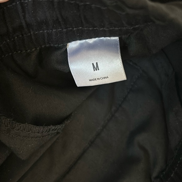 Express Elastic Waist Chino Jogger. Size medium. Color: Pitch Black - Picture 3 of 7